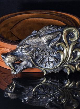 Belt buckle Wolf